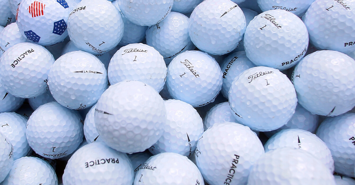 Hoyuelos en las bolas de golf motivos y ventajas Hoyuelos en las bolas de golf motivos y ventajas
